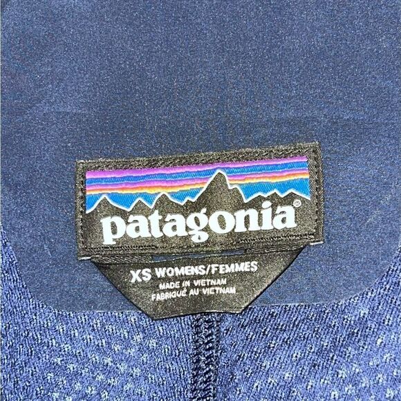 NWOT Patagonia Womens Torrentshell Zip Navy Jacket Sz XS - Picture 9 of 9